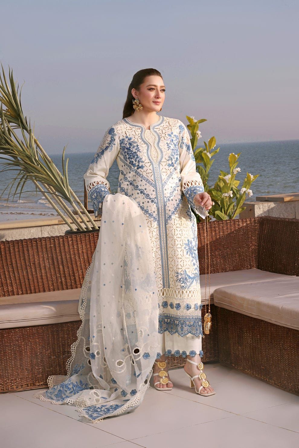 3PC EMBROIDERED LAWN SUIT AA-8