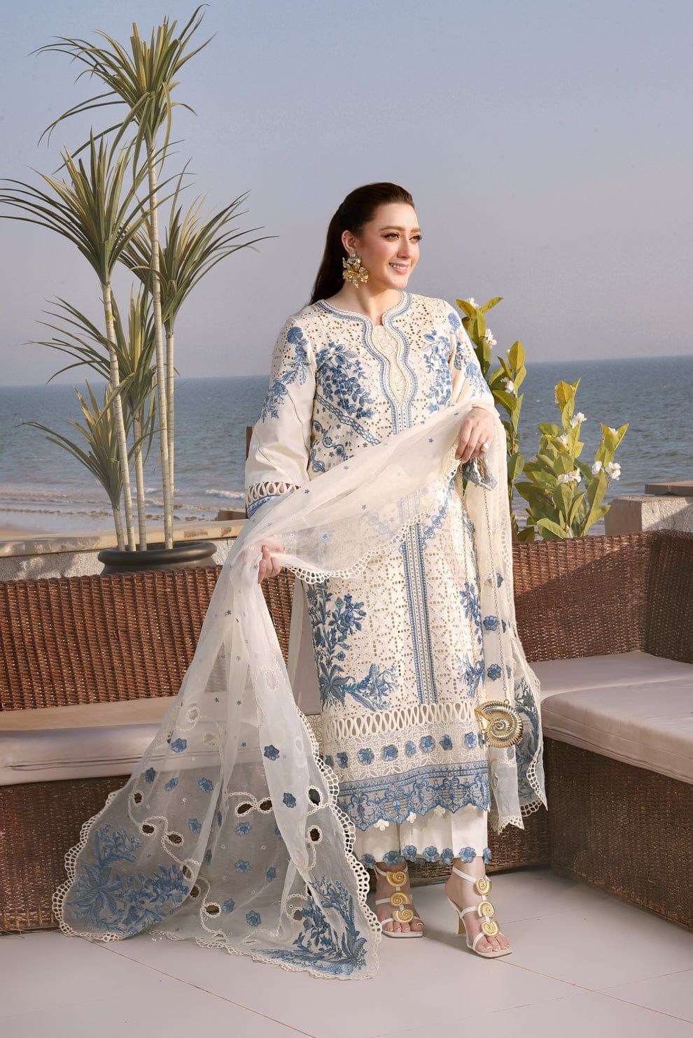 3PC EMBROIDERED LAWN SUIT AA-8