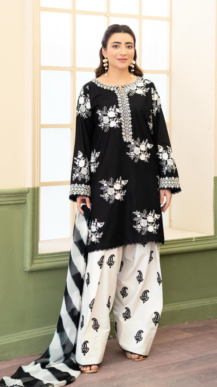 3PC EMBROIDERED LAWN SUIT AA-9