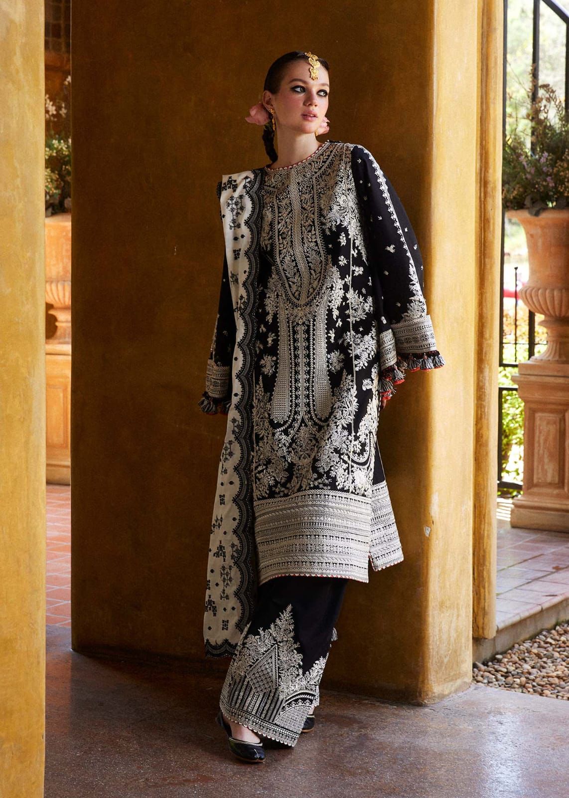3PC EMBROIDERED LAWN SUIT AA-14
