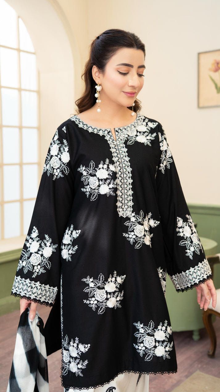 3PC EMBROIDERED LAWN SUIT AA-9