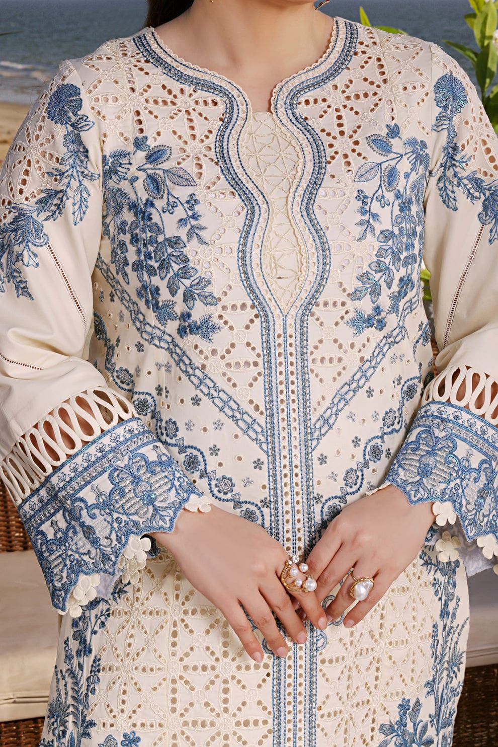 3PC EMBROIDERED LAWN SUIT AA-8